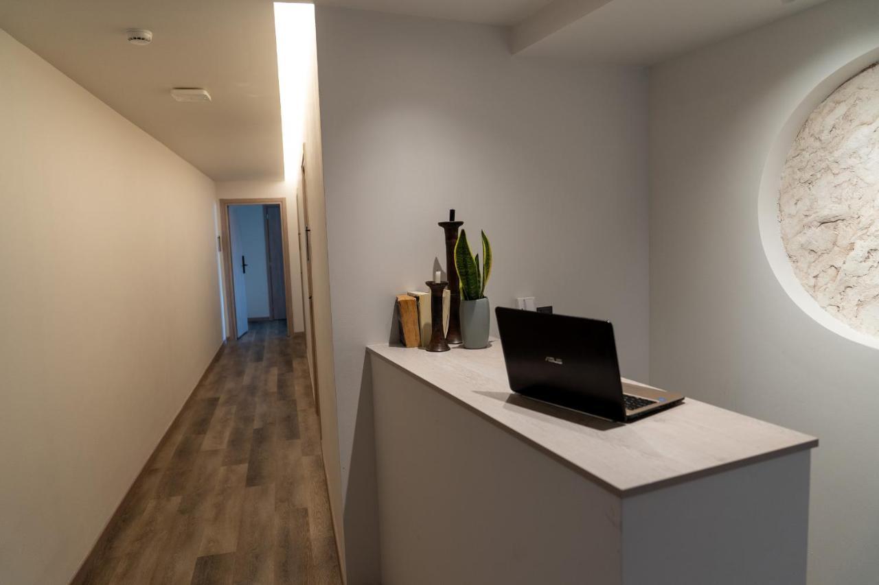 Athens Design Suites Экстерьер фото