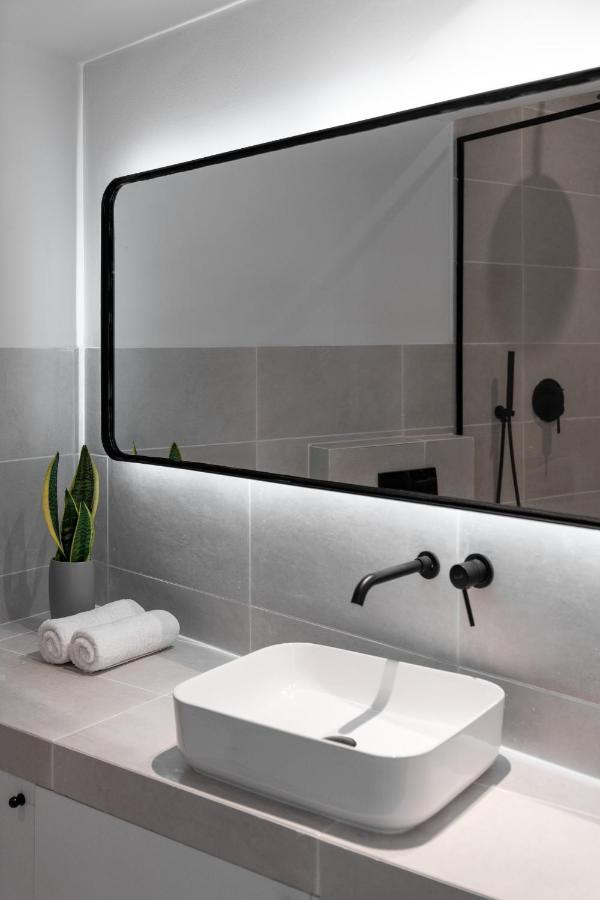 Athens Design Suites Экстерьер фото